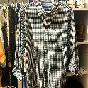 Tommy Hilfiger Dress Shirt - Large
